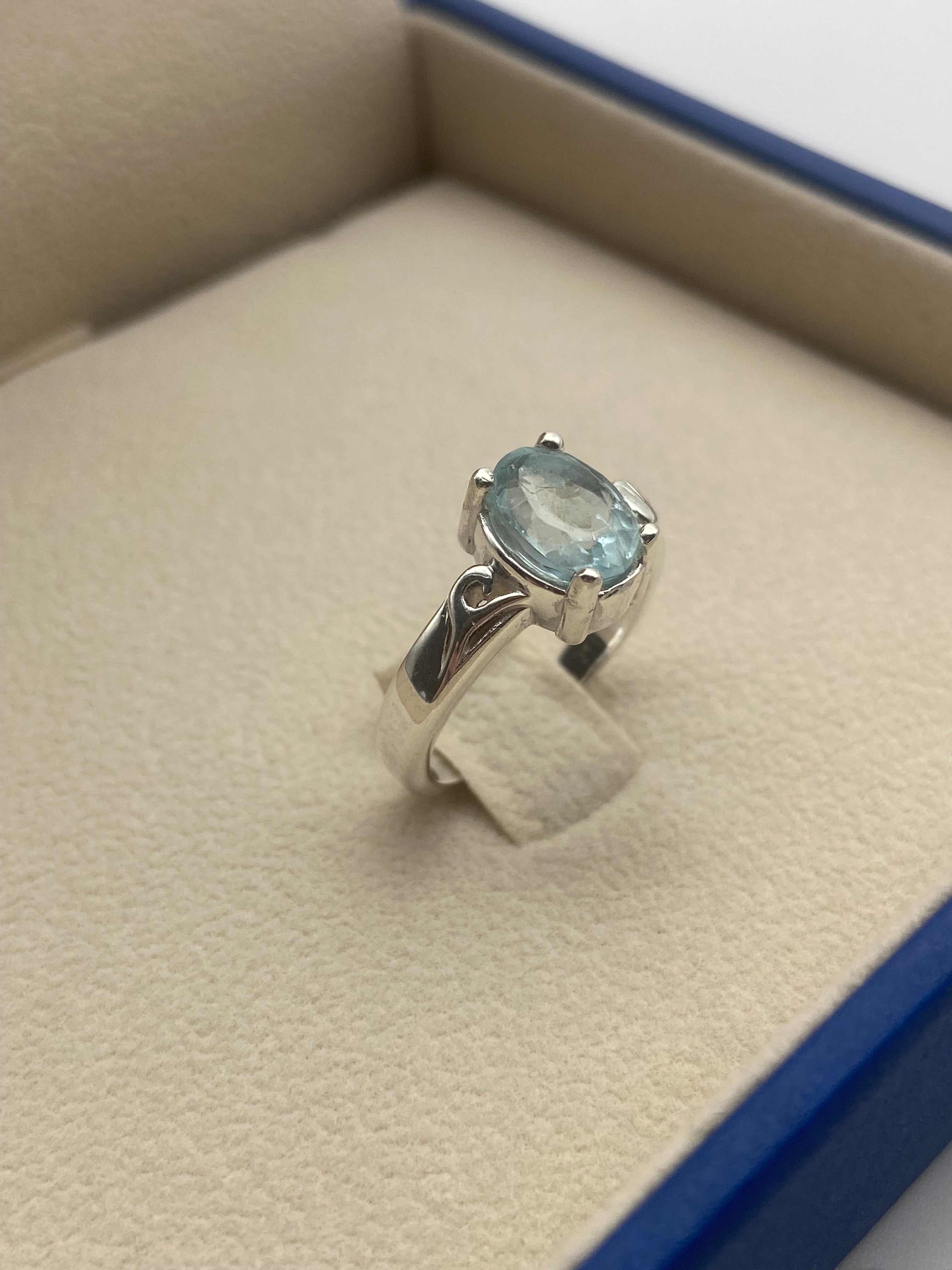 Aquamarine Silver Ring - IGI Certified - Dokkana Gemstones