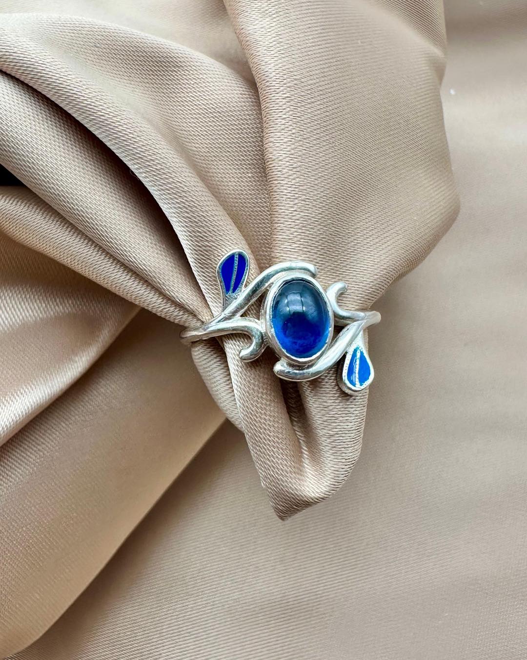 Blue Sapphire Nature Inspired Ring - Silver 925 - Dokkana Gemstones