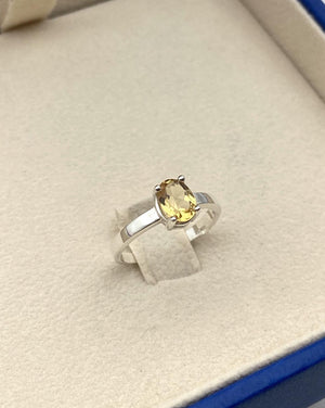 Citrine Silver Ring - IGI certified - 7x5 stone - Dokkana Gemstones