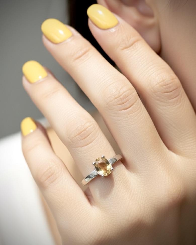 Citrine Silver Ring - IGI certified - 7x5 stone - Dokkana Gemstones