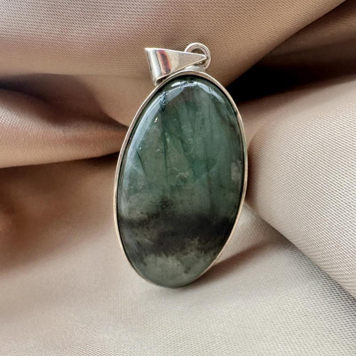 Emerald Silver Hand Made Pendant - Dokkana Gemstones