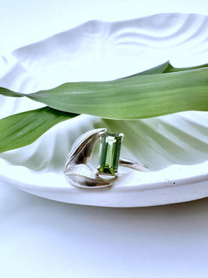 Green Tourmaline Nature Inspired Design - Silver 925 - Dokkana Gemstones