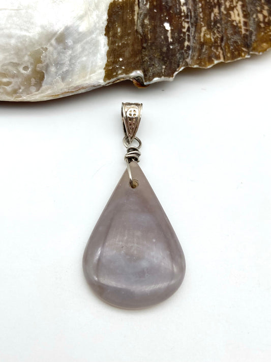 Grey Chalcedony Silver Pendant - Dokkana Gemstones