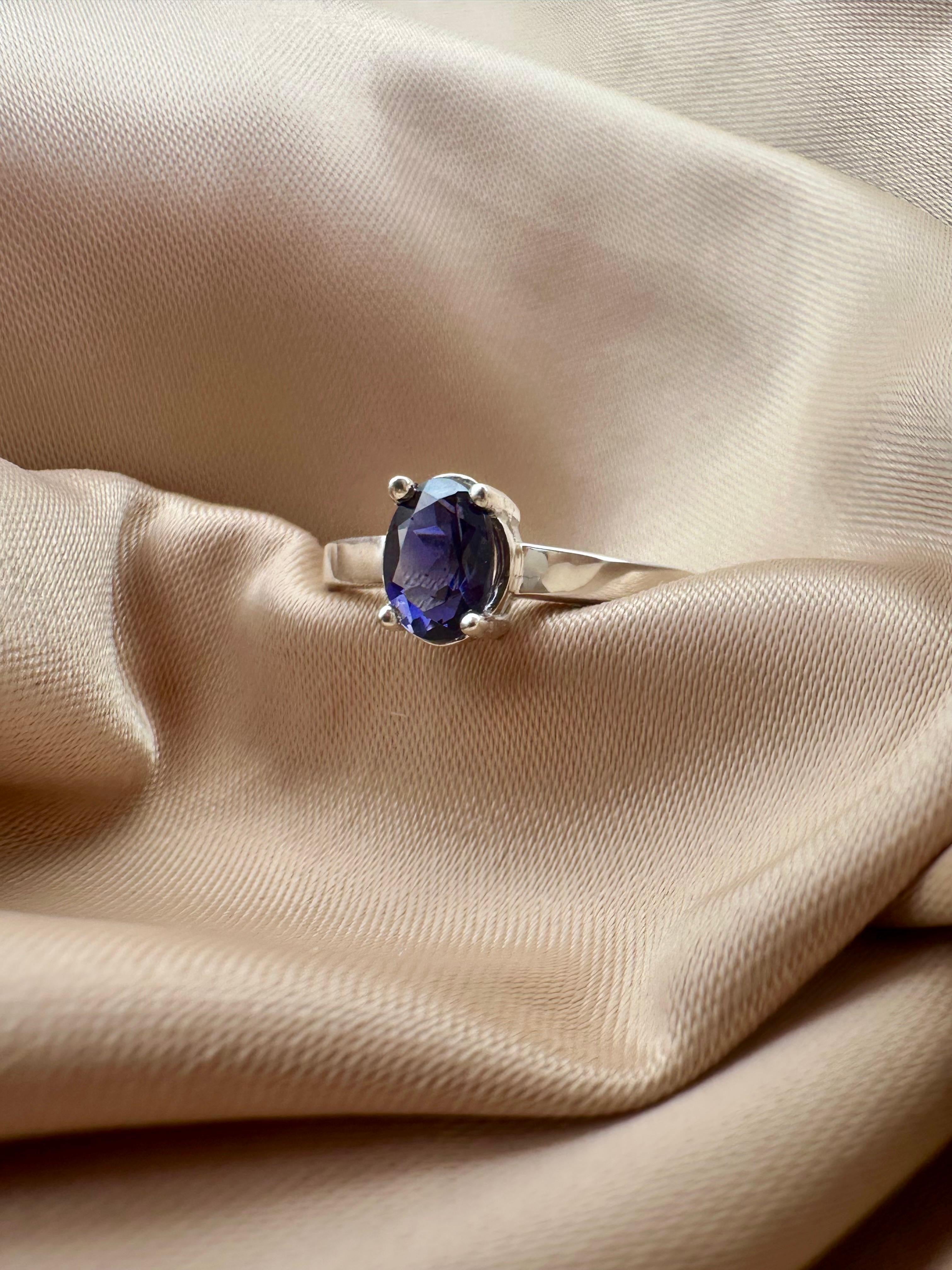 Iolite Silver Ring - IGI certified - Dokkana Gemstones