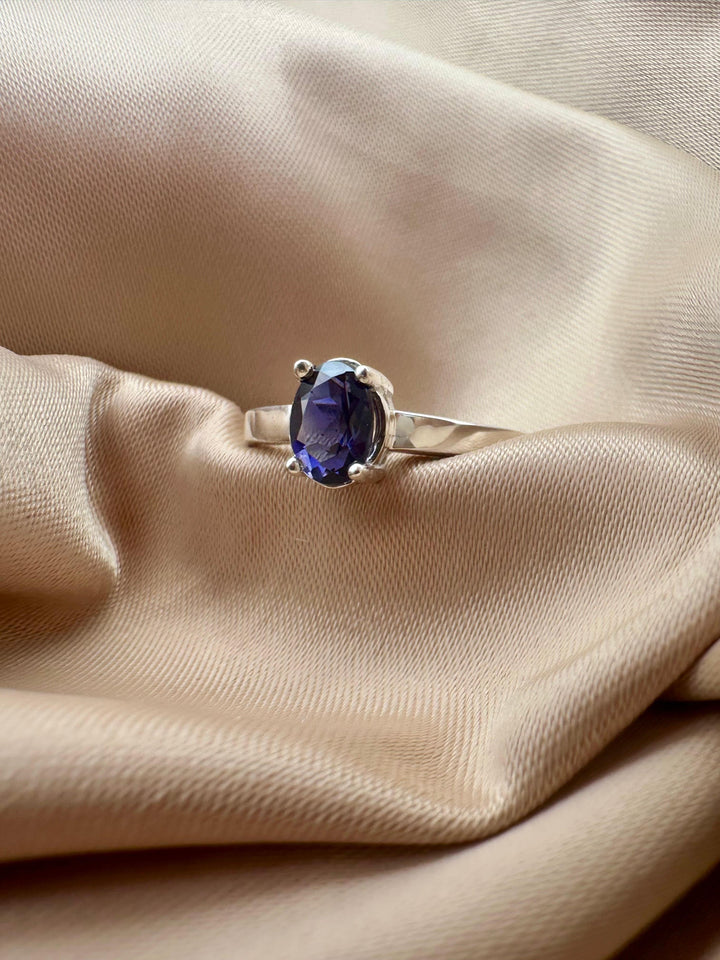 Iolite Silver Ring - IGI certified - Dokkana Gemstones