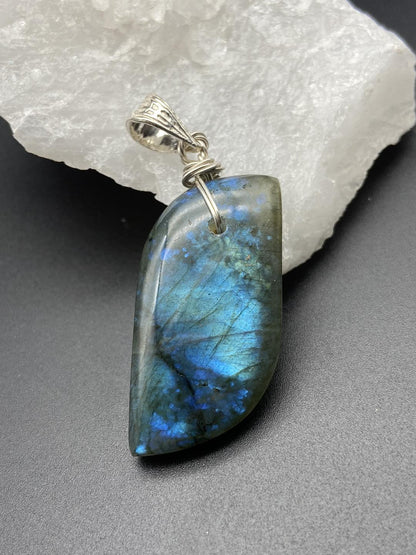 Labradorite Silver Pendants - Dokkana Gemstones