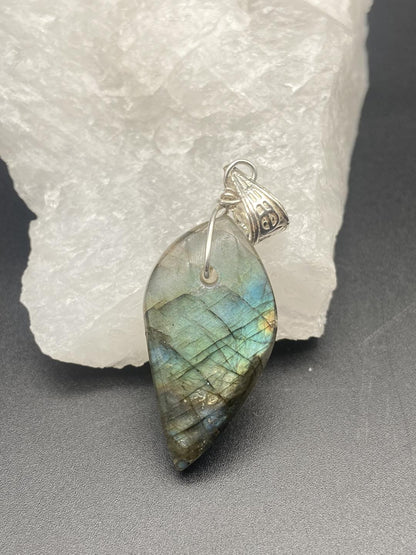 Labradorite Silver Pendants - Dokkana Gemstones