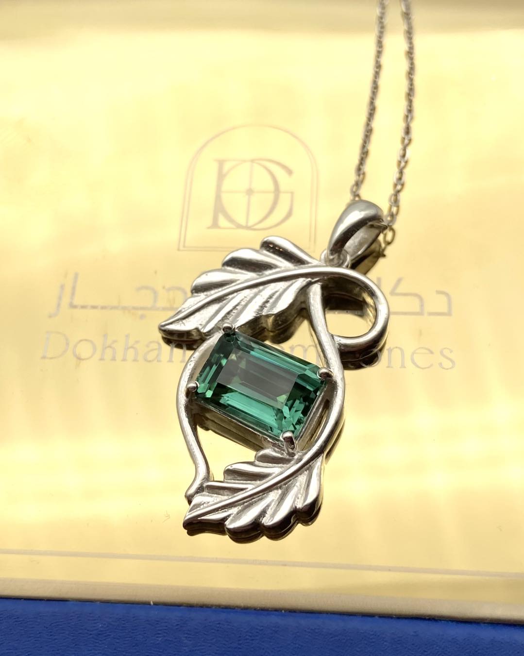 Natural Green Quartz Silver Pendant - IGI Certified - Dokkana Gemstones