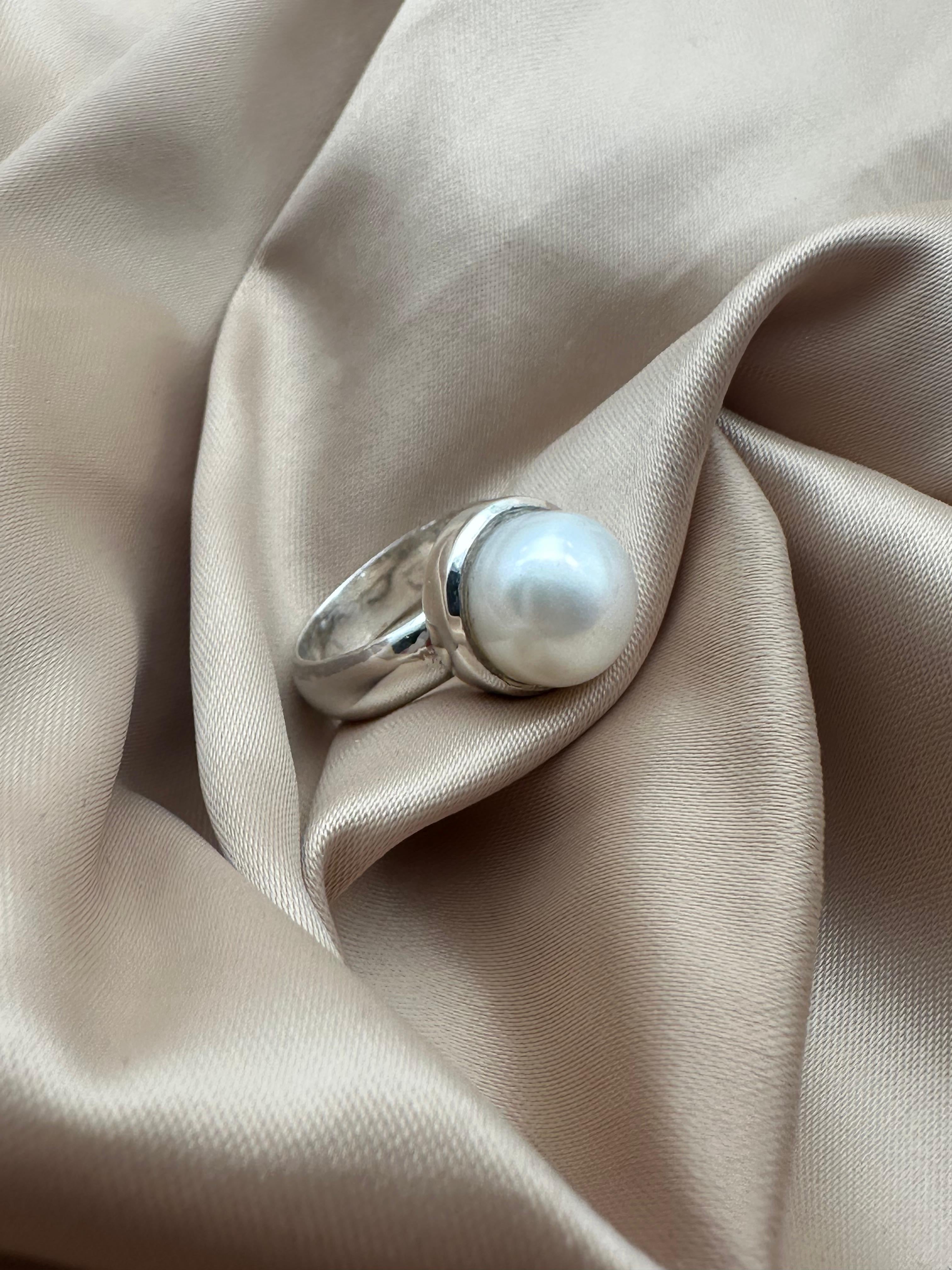 Pearl Silver Ring - Dokkana Gemstones
