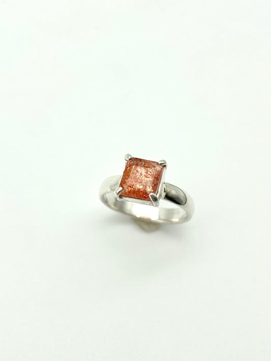 Sunstone Silver Ring - Dokkana Gemstones