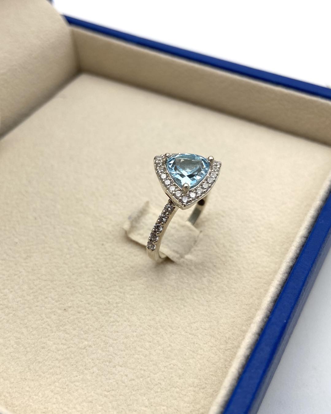 Topaz Trillion Silver Ring - IGI Certified - Dokkana Gemstones